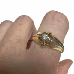 Bague en or avec diamants