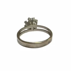 Bague en or avec diamants