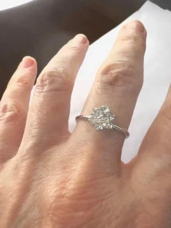 Bague en or avec diamants
