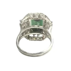 Bague en or avec diamants et tourmaline verte