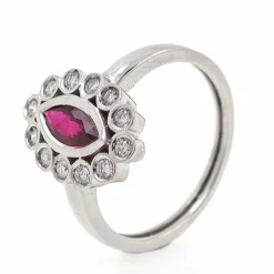 Bague en or avec rubis sang de pigeon de Birmanie et diamants