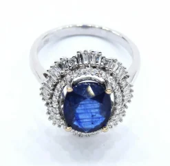Bague en or avec saphir et diamant