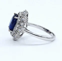 Bague en or avec saphir et diamant