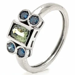 Bague en or avec saphir vert sans chaleur et diamants bleus
