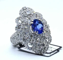 Bague en or avec tanzanite et diamants