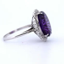 Bague en or blanc - améthyste et diamants