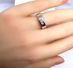 Bague en or blanc 18 carats, trilogie 3 diamants