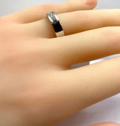 Bague en or blanc 18 carats, trilogie 3 diamants