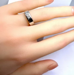 Bague en or blanc 18 carats, trilogie 3 diamants