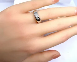 Bague en or blanc 18 carats, trilogie 3 diamants