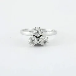 Bague en or blanc & diamants
