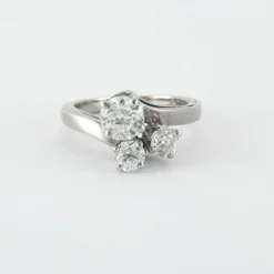 Bague en or blanc & diamants