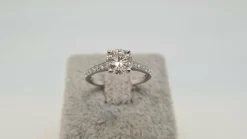Bague en Or blanc & diamants