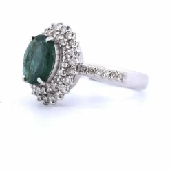 BAGUE EN OR BLANC 18 KT - ÉMERAUDE 2,80 ct - DIAMANTS