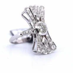 BAGUE EN OR BLANC 18 KT ET DIAMANTS - ART DÉCO