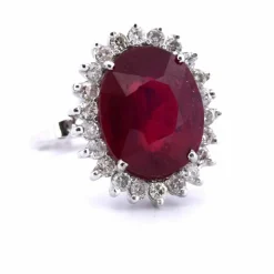 BAGUE EN OR BLANC - RUBIS ET DIAMANTS CERTIFIÉS