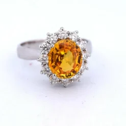 Bague en or blanc - saphir jaune et diamants