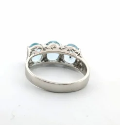 Bague en or blanc, aigue-marine et diamants