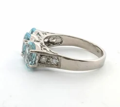 Bague en or blanc, aigue-marine et diamants