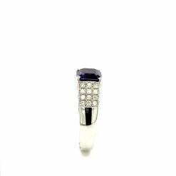 Bague en or blanc Améthyste 2, 12 Carats et Diamants 8, 51 Carats