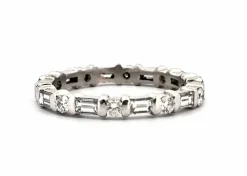 Bague en or blanc avec diamants