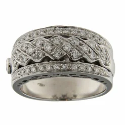 Bague en or blanc avec diamants de 0,84 ct