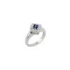 Bague en or blanc avec diamants et saphir