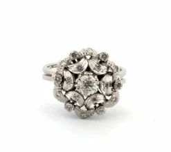 Bague en or blanc avec diamants