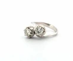 Bague en or blanc avec diamants