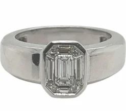 Bague en or blanc avec diamants 1 carat