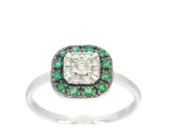 Bague en or blanc avec diamants et émeraude