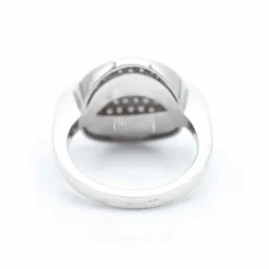 Bague en or blanc avec diamants