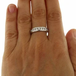 Bague en or blanc avec diamants de 0,99 ct