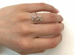 Bague en or blanc avec diamants