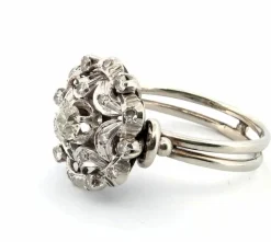 Bague en or blanc avec diamants