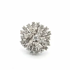 Bague en or blanc avec diamants