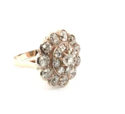 Bague en or blanc avec diamants