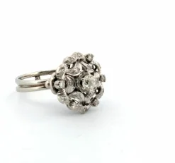 Bague en or blanc avec diamants