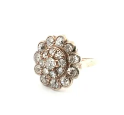 Bague en or blanc avec diamants