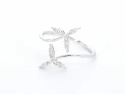 Bague en or blanc avec diamants