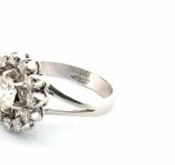Bague en or blanc avec diamants