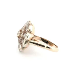 Bague en or blanc avec diamants