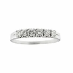 Bague en or blanc avec diamants
