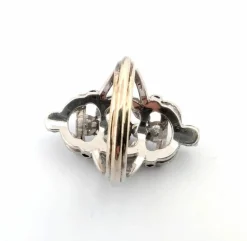 Bague en or blanc avec diamants