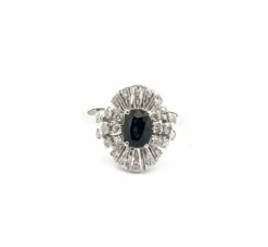 Bague en or blanc avec saphir et diamants