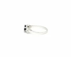 Bague en or blanc avec saphir et diamants