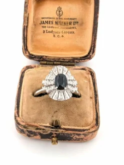 Bague en or blanc avec saphir et diamants