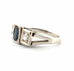 Bague en or blanc avec saphir et diamants