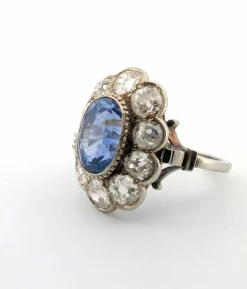 Bague en or blanc avec saphir Celyon et diamants taille Ancienne Mine