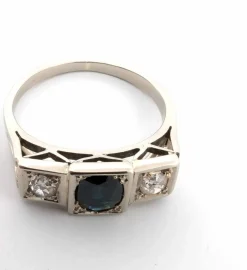 Bague en or blanc avec saphir et diamants